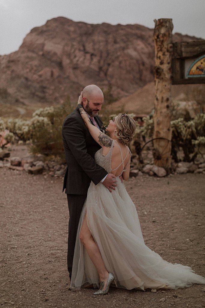 Bride and groom have first dance outdoors at El Dorado Ghost Town Venue Las Vegas