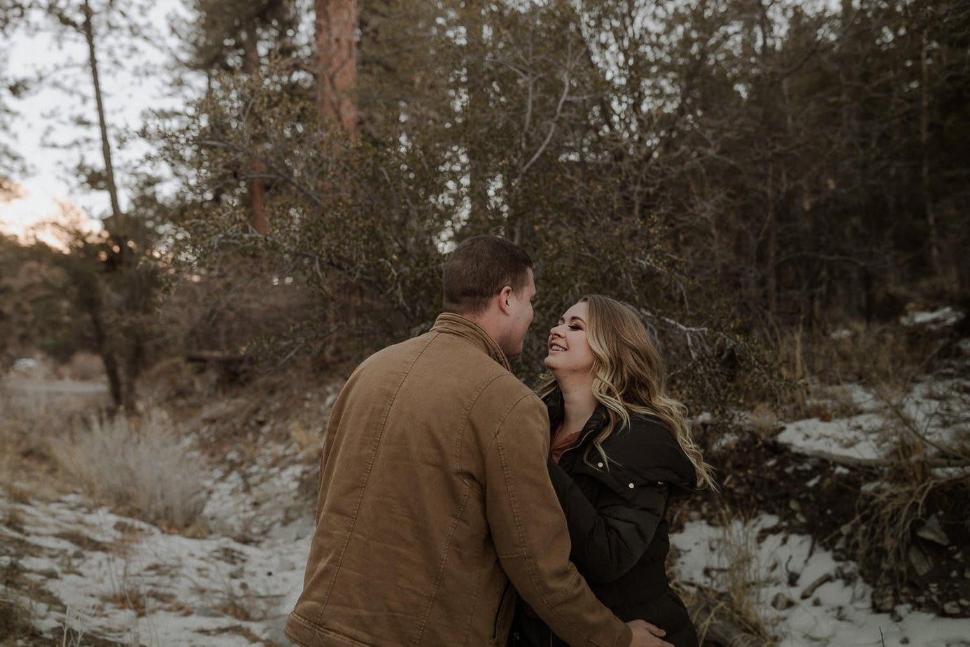 Adventure engagement session in the mountains by Oregon elopement photographer Black Salt Photography