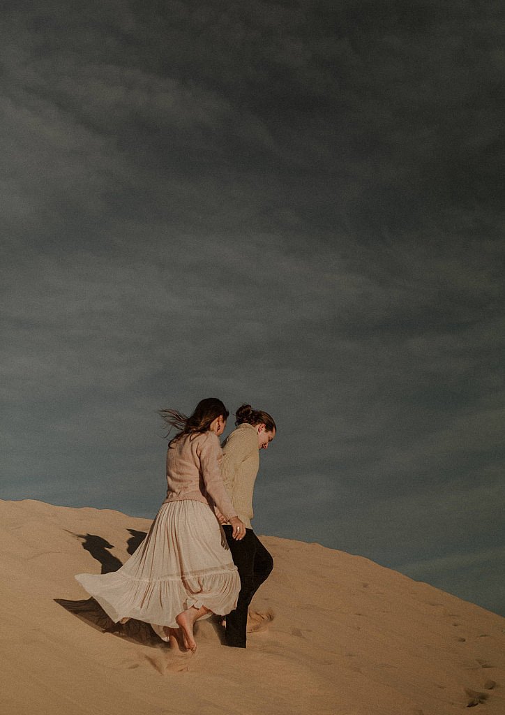Carefree sand dunes couple session