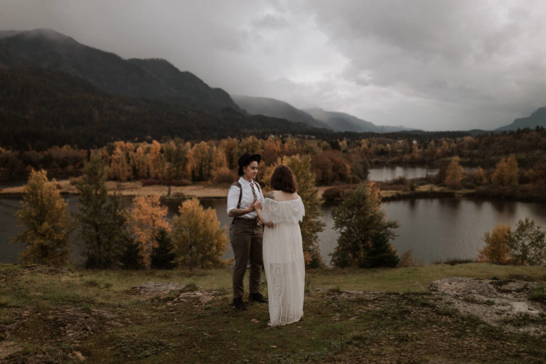 5 Reasons You Should Elope In Oregon