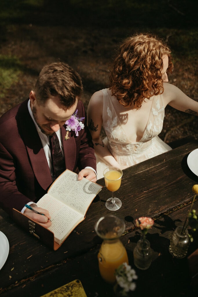 elope in Washington in the forest