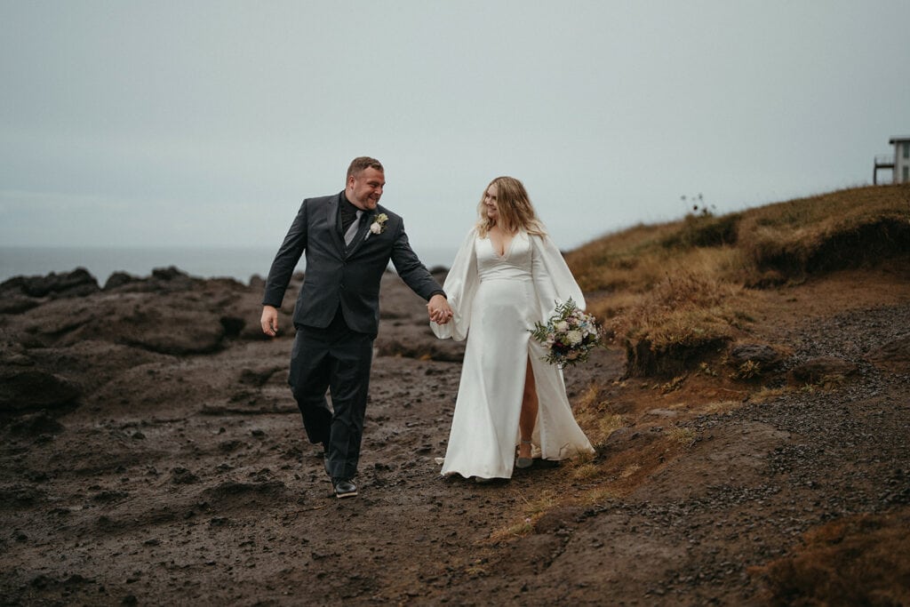 cliffside bride and groom photos at the Oregon Coast